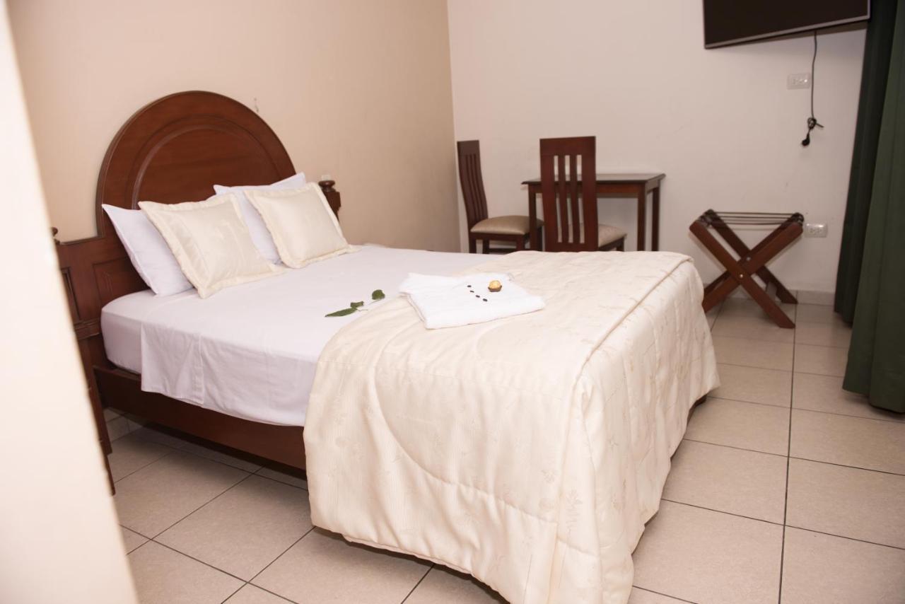 Hotel Presidente 特鲁希略 外观 照片