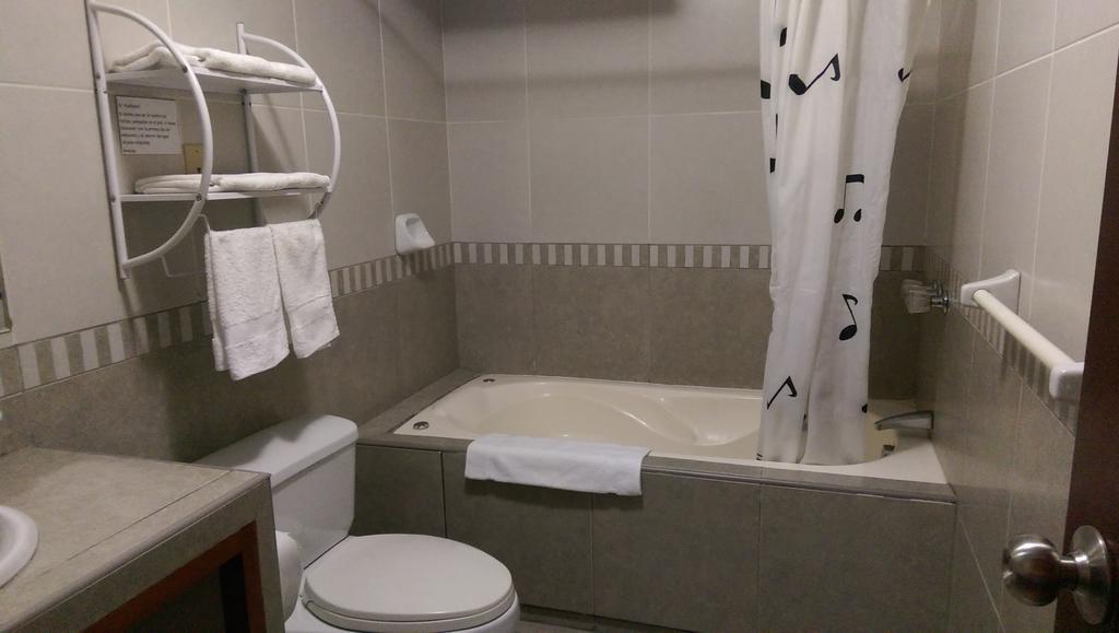 Hotel Presidente 特鲁希略 外观 照片